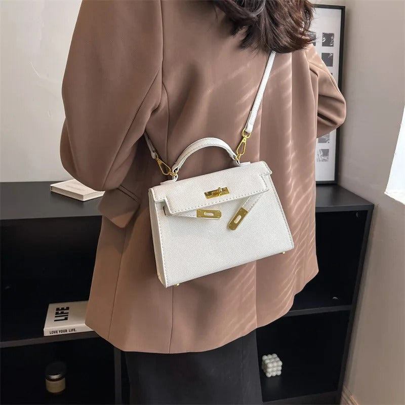 Carine | Elegant Axelväska – Modern Stil Och Praktik