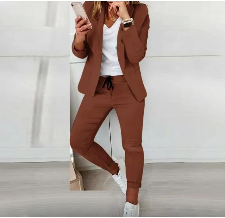 Malia | Costum Modern Relaxat
