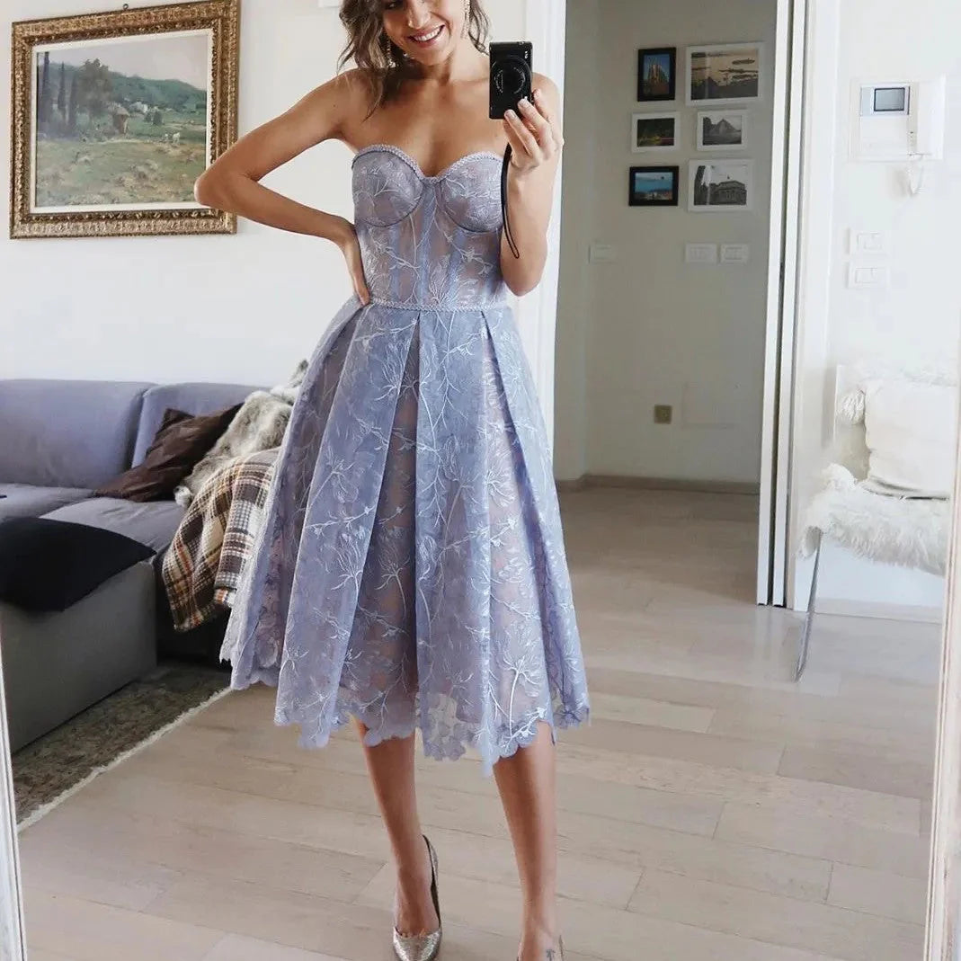 Livia | Midi Sukienka Strapless – Ustrukturyzowana Elegancja I Kobiecość