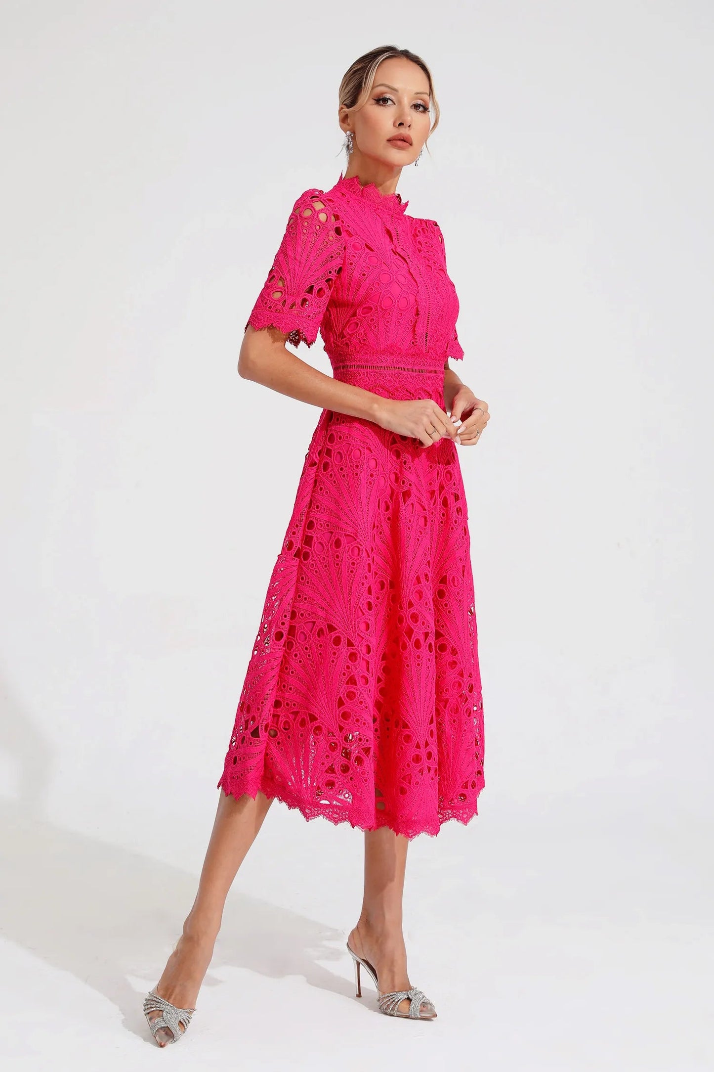 Nadine | Rochie Midi – Allure Chic și Accente Rafinate 