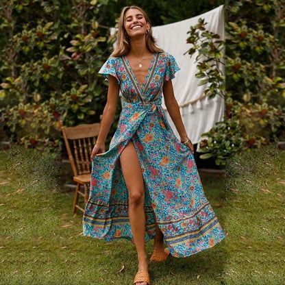 Délia | Rochie Lungă Decupată Bohémă – Libertate și Seducție Naturală 