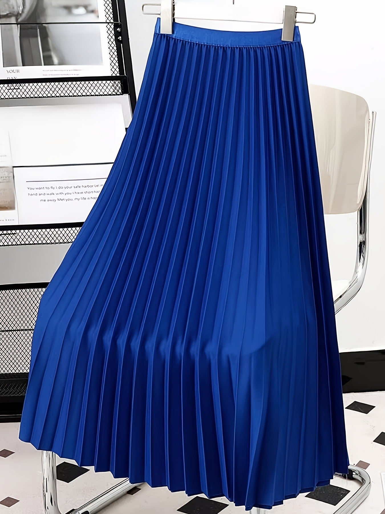 Céline | High-Waisted Pleated Skirt – Elegance and Sublime Silhouette 