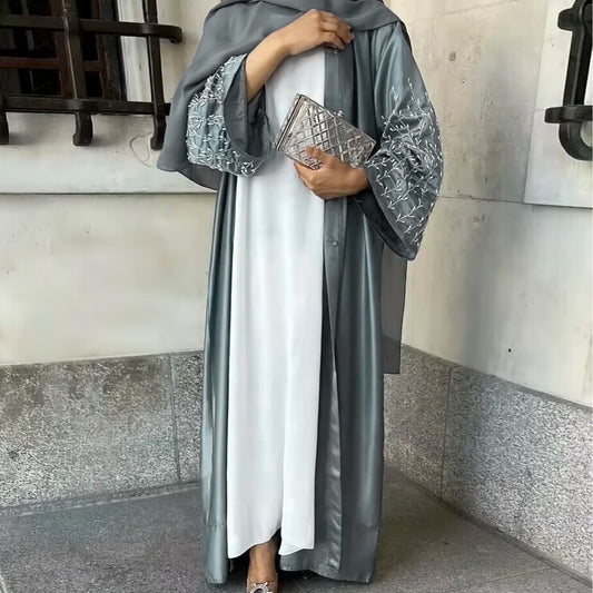 Melody | Abaya Fluide Aux Manches Brodées