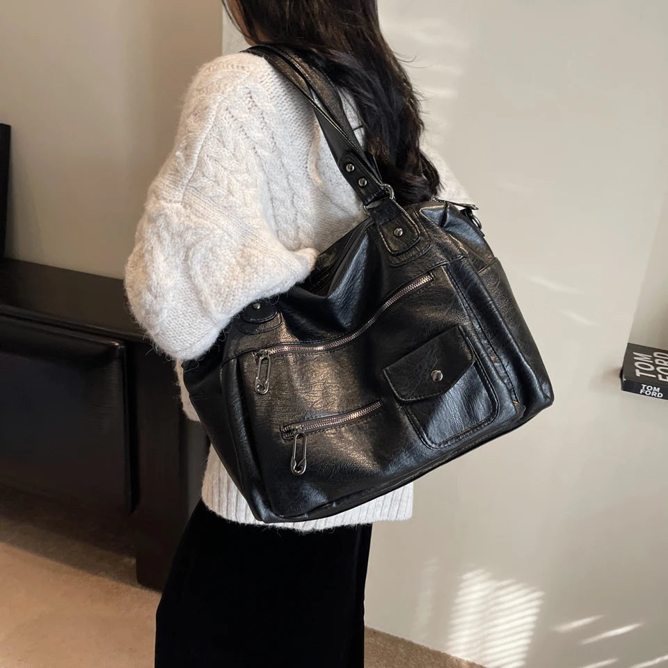 Amaya | Large Shoulder Bag for School – Elegance and Daily Comfort 