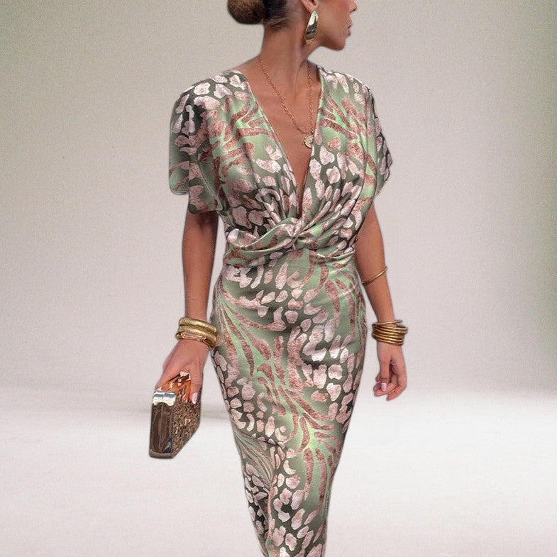 Agnès | Glamour Dress – Twisted Detail and Timeless Charm 