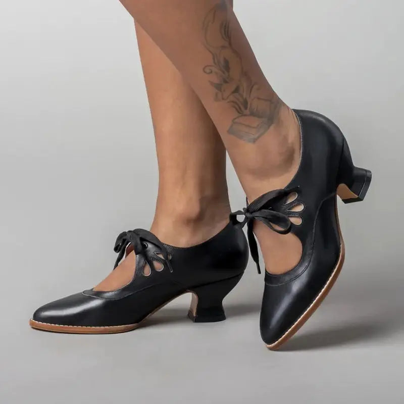 Margaux | Pantofi cu Toc Mic – Atitudine Vintage pentru un Aspect Unic 