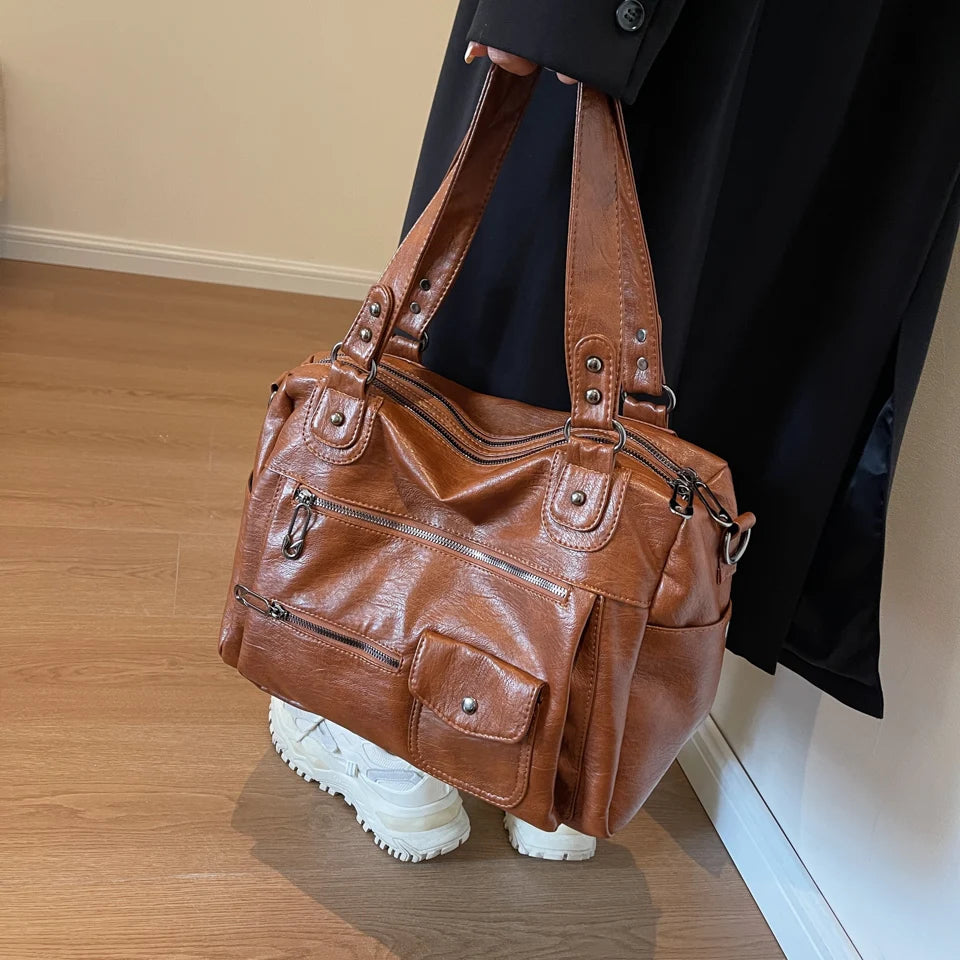Amaya | Large Shoulder Bag for School – Elegance and Daily Comfort 