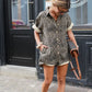 Annie | Kurzoverall für den Sommer mit Leopardenmuster – Kühnheit und Leichtigkeit 
